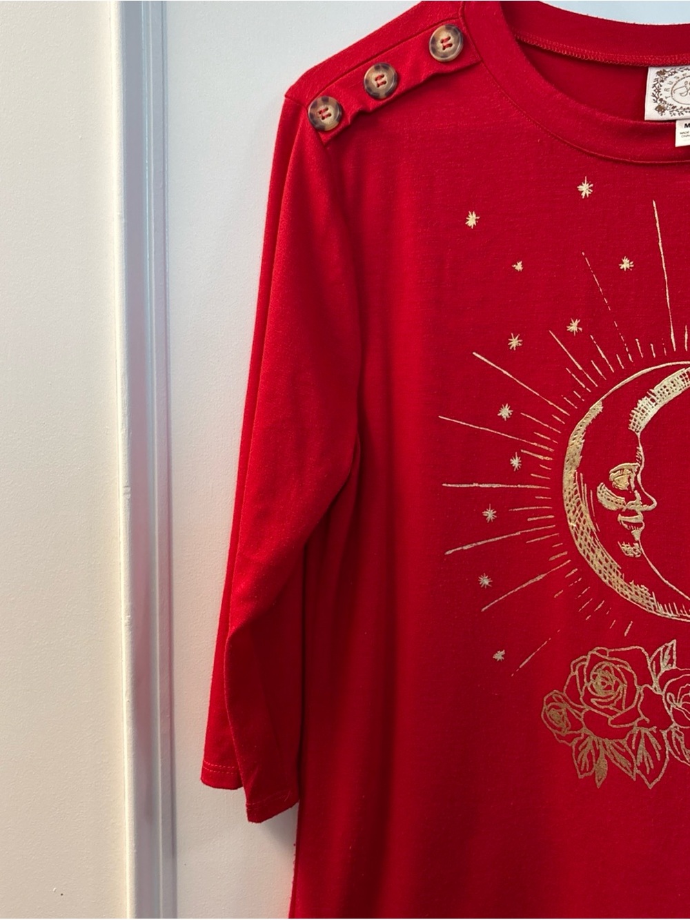 Red Moon & Roses Tunic Top - Picture 5 of 6